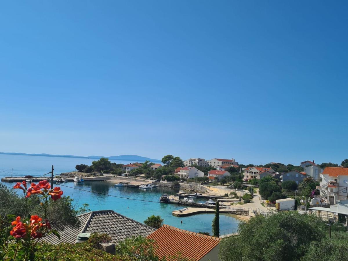 Apartments Solis, 50 M From The Sea - Jakisnica Luaran gambar