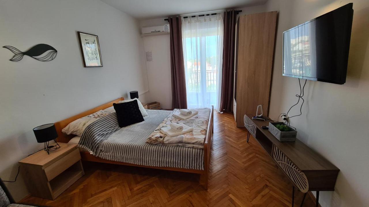 Apartments Solis, 50 M From The Sea - Jakisnica Luaran gambar