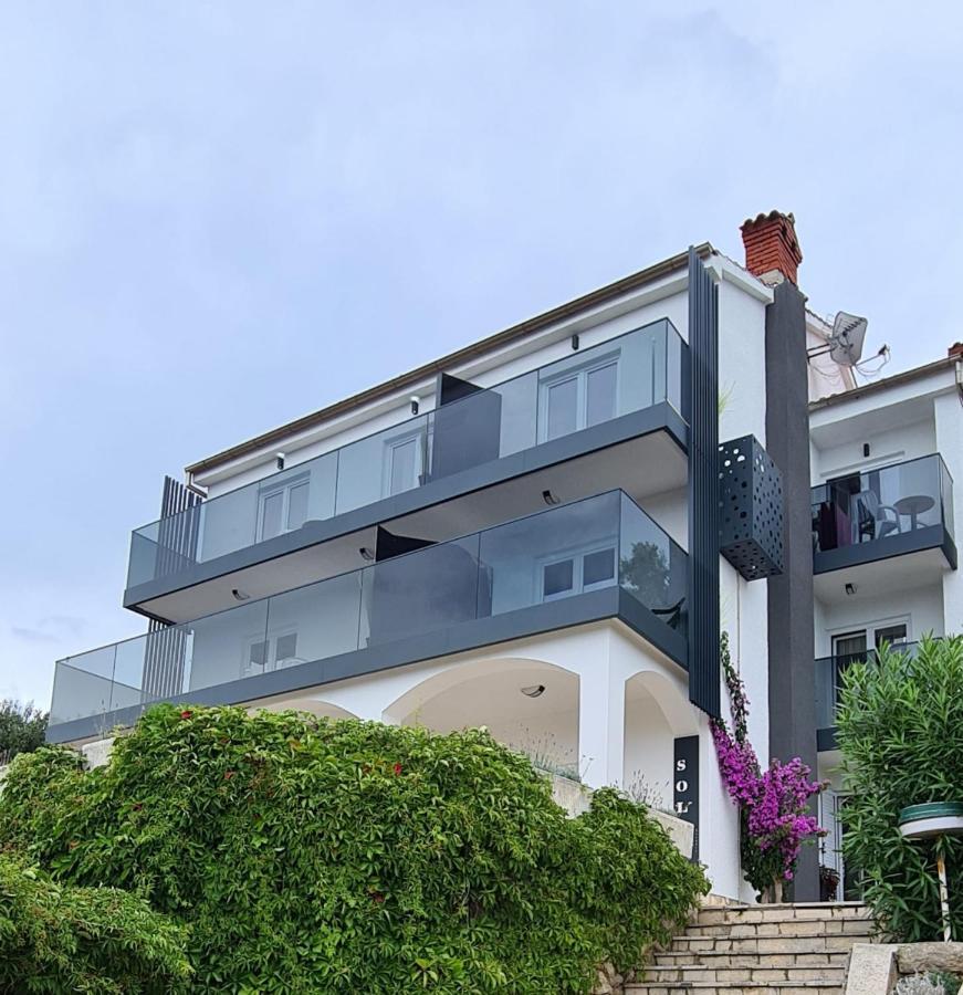 Apartments Solis, 50 M From The Sea - Jakisnica Luaran gambar